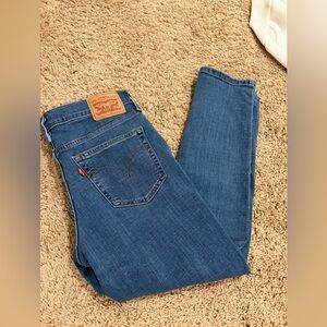 Levi’s Boyfriend Jeans Size 27 Distressed Medium Wash